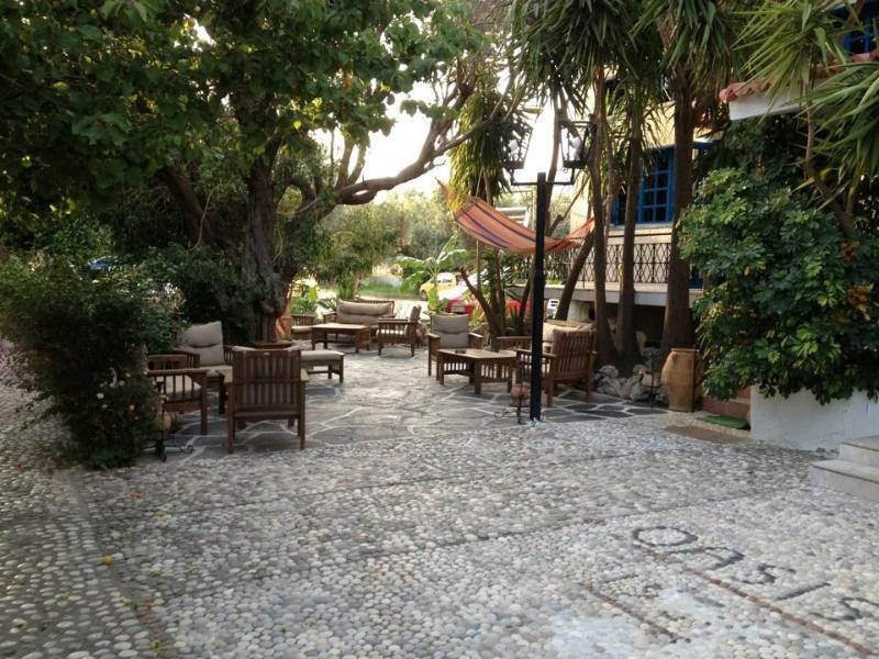 Oasis Hotel Bungalows Afandou Rhodes Bagian luar foto